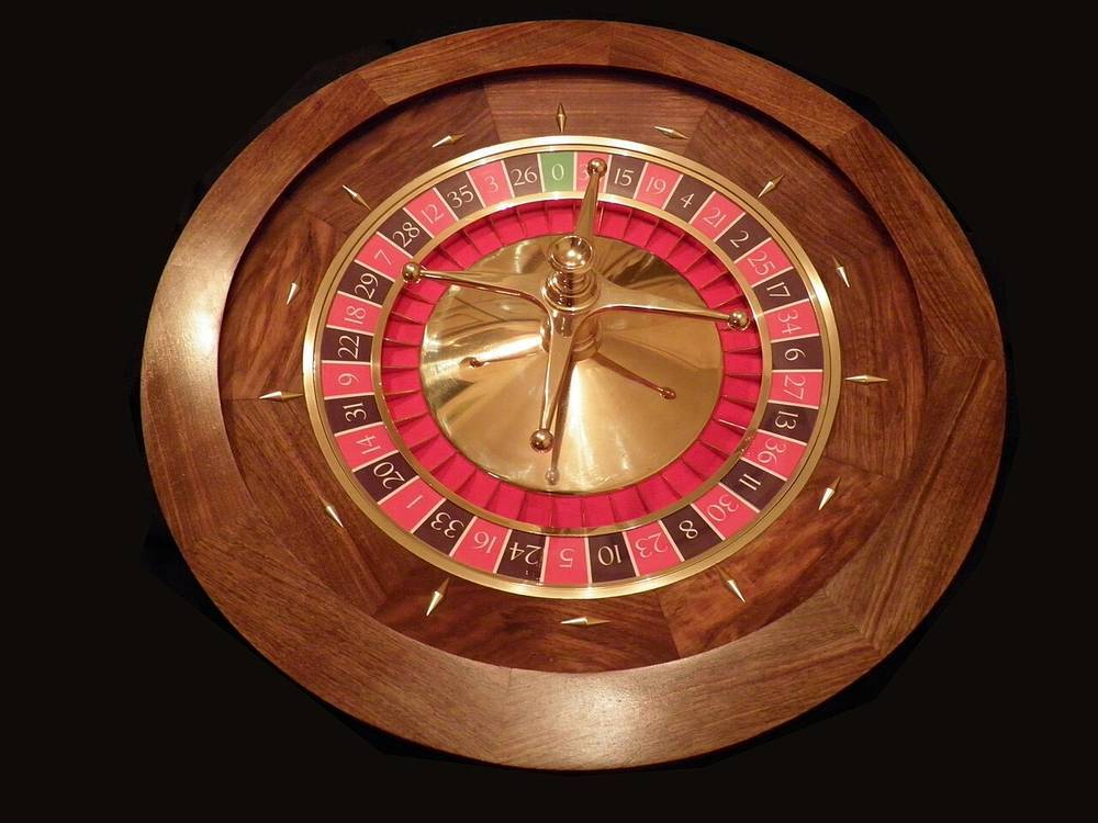 Roda roulette di meja kasino
